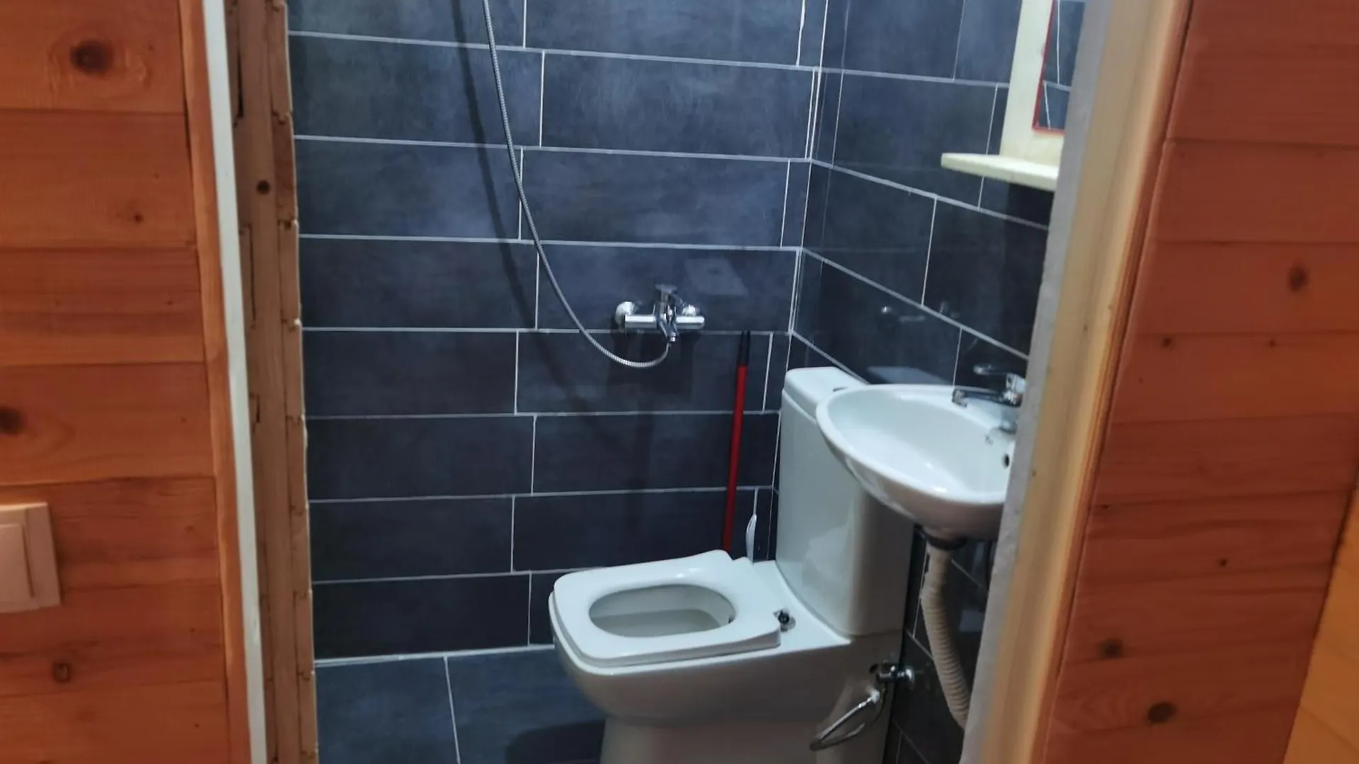 Guest House Artani Valbone